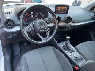 Audi Q2 2018-thumb-7
