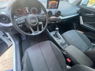 Audi Q2 2018-thumb-9