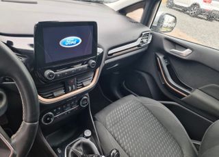 Ford Fiesta 2017 TITANIUM-thumb-9