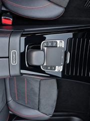 Mercedes-Benz A 180 2019 AMG LINE PANORAMA-thumb-20