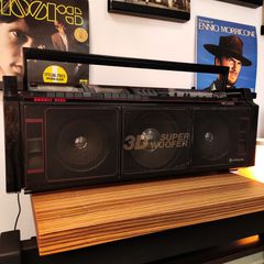 Hitachi TRK-3D8 3D Super Woofer Boombox (1986) Vintage 80s