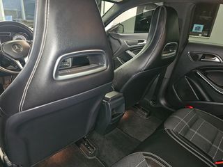 Mercedes-Benz CLA 180 2014 URBAN-thumb-14