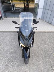 Yamaha XMAX 400 2017-thumb-5