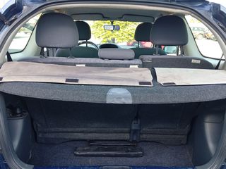Toyota Yaris 2003 1.3-thumb-9