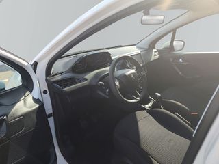 Peugeot 208 2019-thumb-9