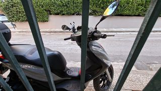 Piaggio Medley 150 2023 s-thumb-1