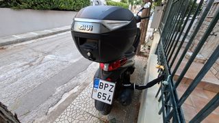 Piaggio Medley 150 2023 s-thumb-2