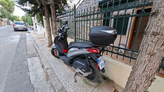 Piaggio Medley 150 2023 s-thumb-5
