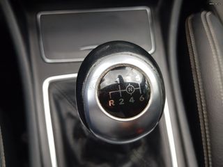 Mercedes-Benz A 180 2017 URBAN-DIESEL-thumb-13