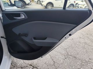 Hyundai i 20 2015 1200cc, 84hp-thumb-16