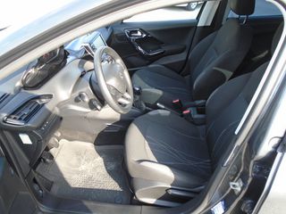 Peugeot 208 2012 1.6 HDi 93 ACTIVE-thumb-9