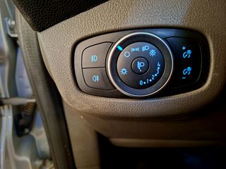 Ford Transit Connect 2020 L2-thumb-24