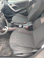 Peugeot 2008 2016-thumb-18