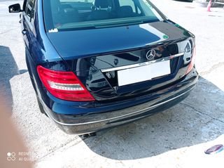 Mercedes-Benz C 180 2011-thumb-3