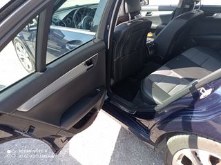 Mercedes-Benz C 180 2011-thumb-6