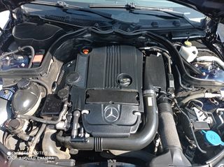 Mercedes-Benz C 180 2011-thumb-9