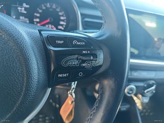 Kia Stonic 2022 SUPERCARS XANIA-thumb-11