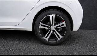 Peugeot 208 2015 1.2 e-THP GT Line-thumb-6
