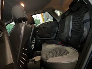 Renault Captur 2017 1.5 DCI ΠΛΟΥΣΙΑ ΕΚΔΟΣΗ *ΑΥΤΟΜΑΤΟ*-thumb-28
