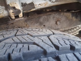 Isuzu D-Max 2014-thumb-4