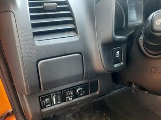Isuzu D-Max 2014-thumb-31