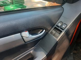 Isuzu D-Max 2014-thumb-34