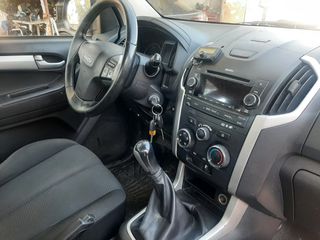 Isuzu D-Max 2014-thumb-39