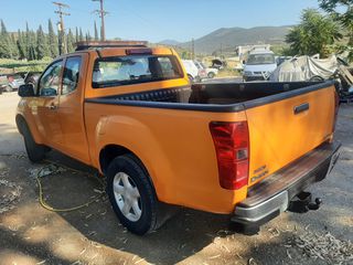 Isuzu D-Max 2014-thumb-48