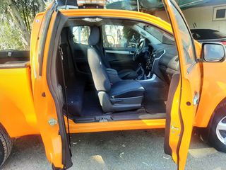 Isuzu D-Max 2014-thumb-9