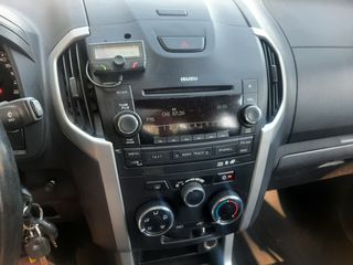 Isuzu D-Max 2014-thumb-25