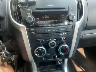 Isuzu D-Max 2014-thumb-29