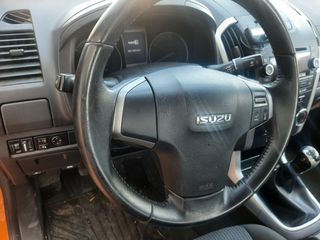 Isuzu D-Max 2014-thumb-30