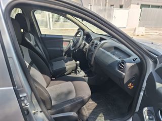 Dacia Duster 2017-thumb-5