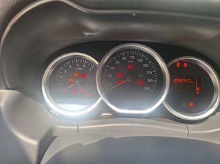 Dacia Duster 2017-thumb-14