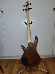 Short Scale Ibanez Mikro Bass-thumb-1