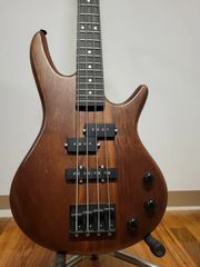 Short Scale Ibanez Mikro Bass-thumb-2