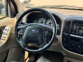 Ford Maverick 2004 XLT-thumb-11