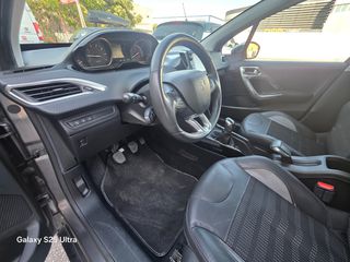 Peugeot 2008 2016-thumb-10