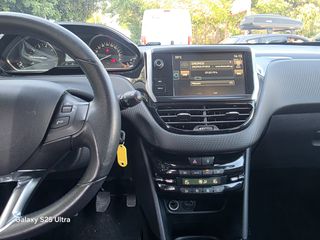 Peugeot 2008 2016-thumb-14