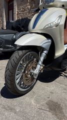 Piaggio Beverly 300 2016-thumb-6
