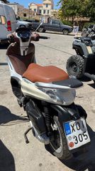 Piaggio Beverly 300 2016-thumb-8