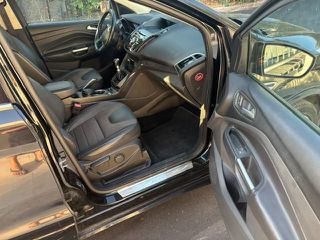 Ford Kuga 2014-thumb-2
