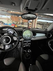 Mini Cooper S 2010 50 Camden-thumb-8