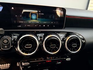 Mercedes-Benz A 180 2018 AMG LINE LOOK A45 PANORAMA-thumb-20