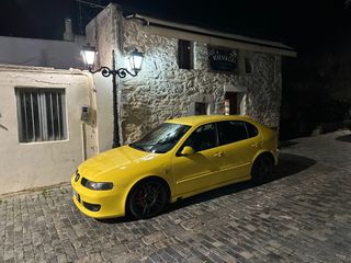 Seat Leon 2005 CUPRA R-thumb-2