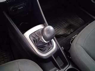 Kia Rio 2013 1.2 75 hp diesel-thumb-12