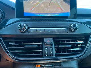 Ford Focus 2018 st-line-thumb-24