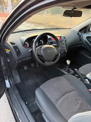 Kia Ceed / cee'd 2008-thumb-5