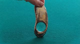 A magnifying glass-bookmark-paperweight-thumb-1