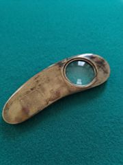 A magnifying glass-bookmark-paperweight-thumb-2